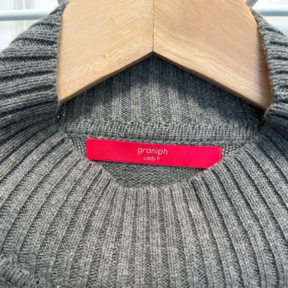 Women’s Grey Tunic Swearer with Turtle Print - Picture 2 of 5